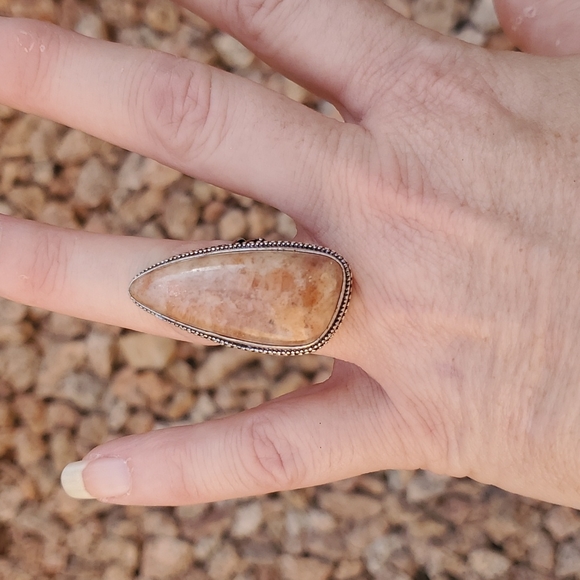New Oversized Sunstone 925 Silver Statement Ring. - Picture 7 of 15